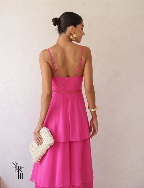 Vestido Longo com Camadas e Alças Finas Secreto Closet