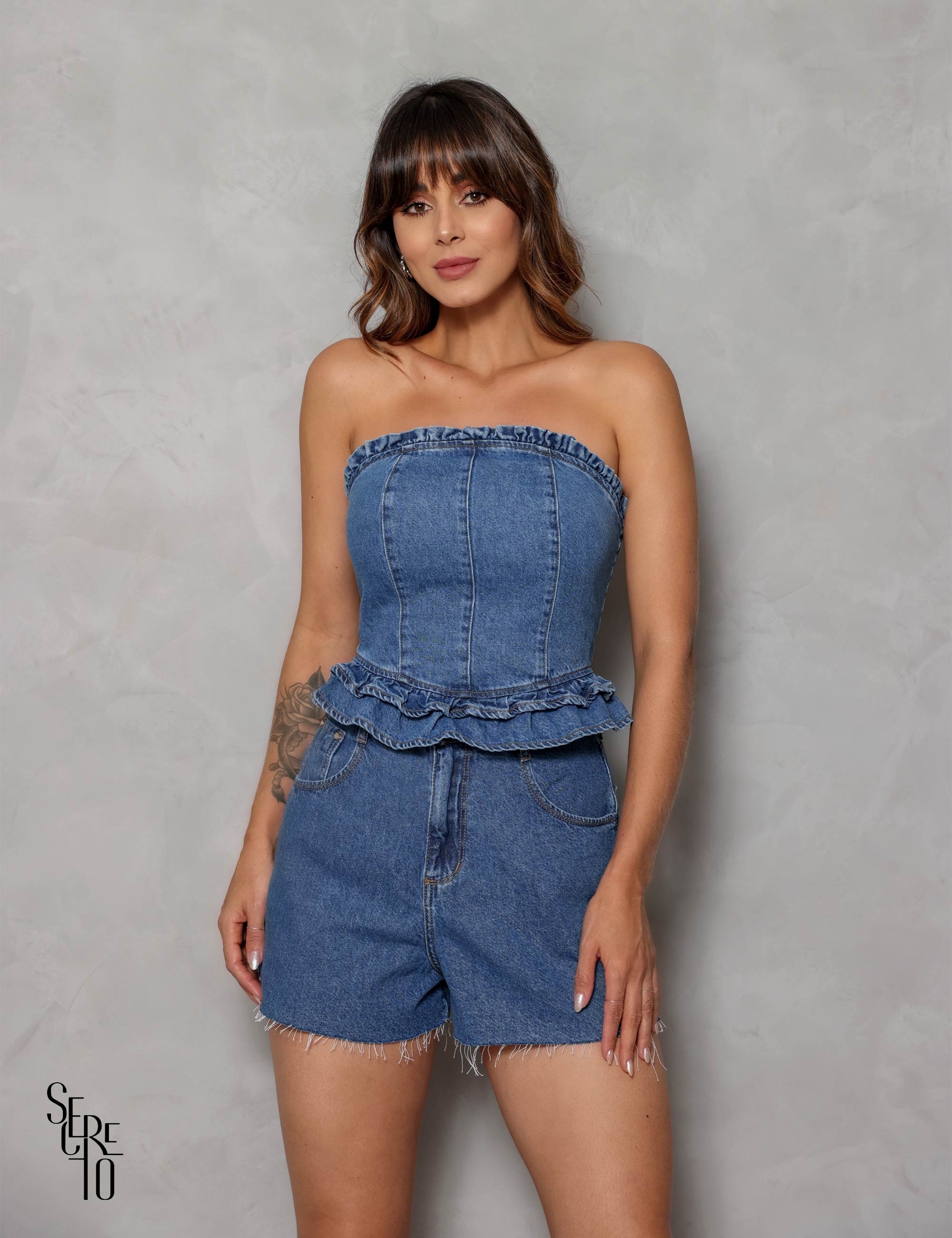 Cropped T.Q.C Babados Beth Jeans Escuro